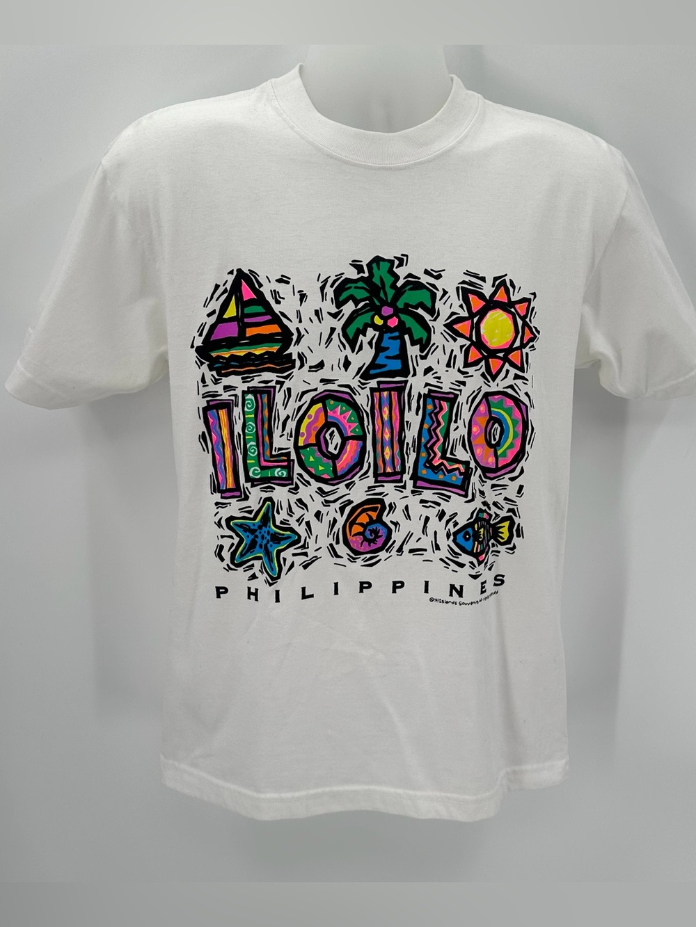 VINTAGE ISLANDS SOUVENIRS T-shirt Adult S White 90s Y2K Phillipines Rad READ